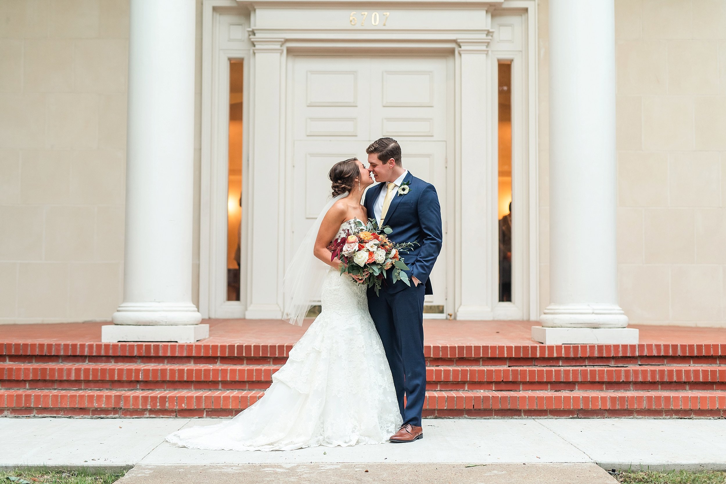 Royal Lane Baptist &amp; Dallas Arboretum Fall Wedding | Logan + Amanda